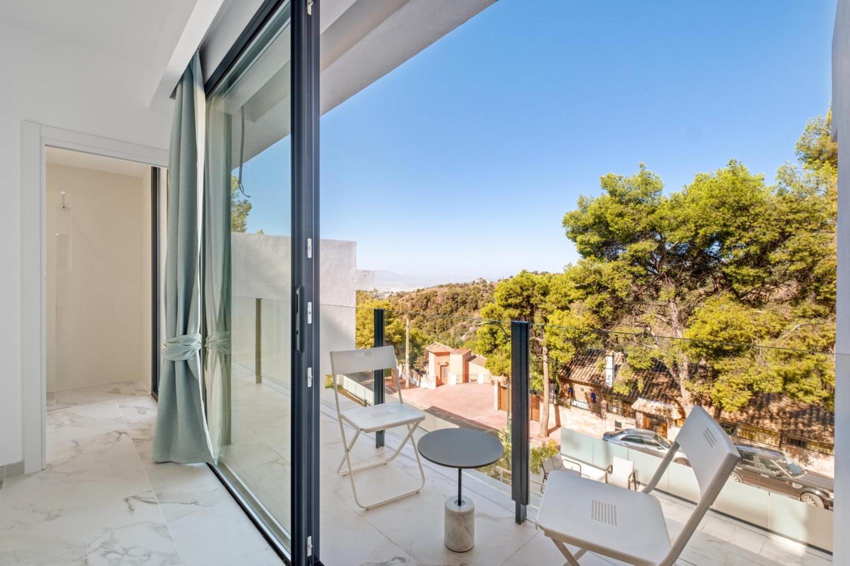 Villas Pinares De San Anton - Sea, City, Mountain, Views Malaga Bagian luar foto