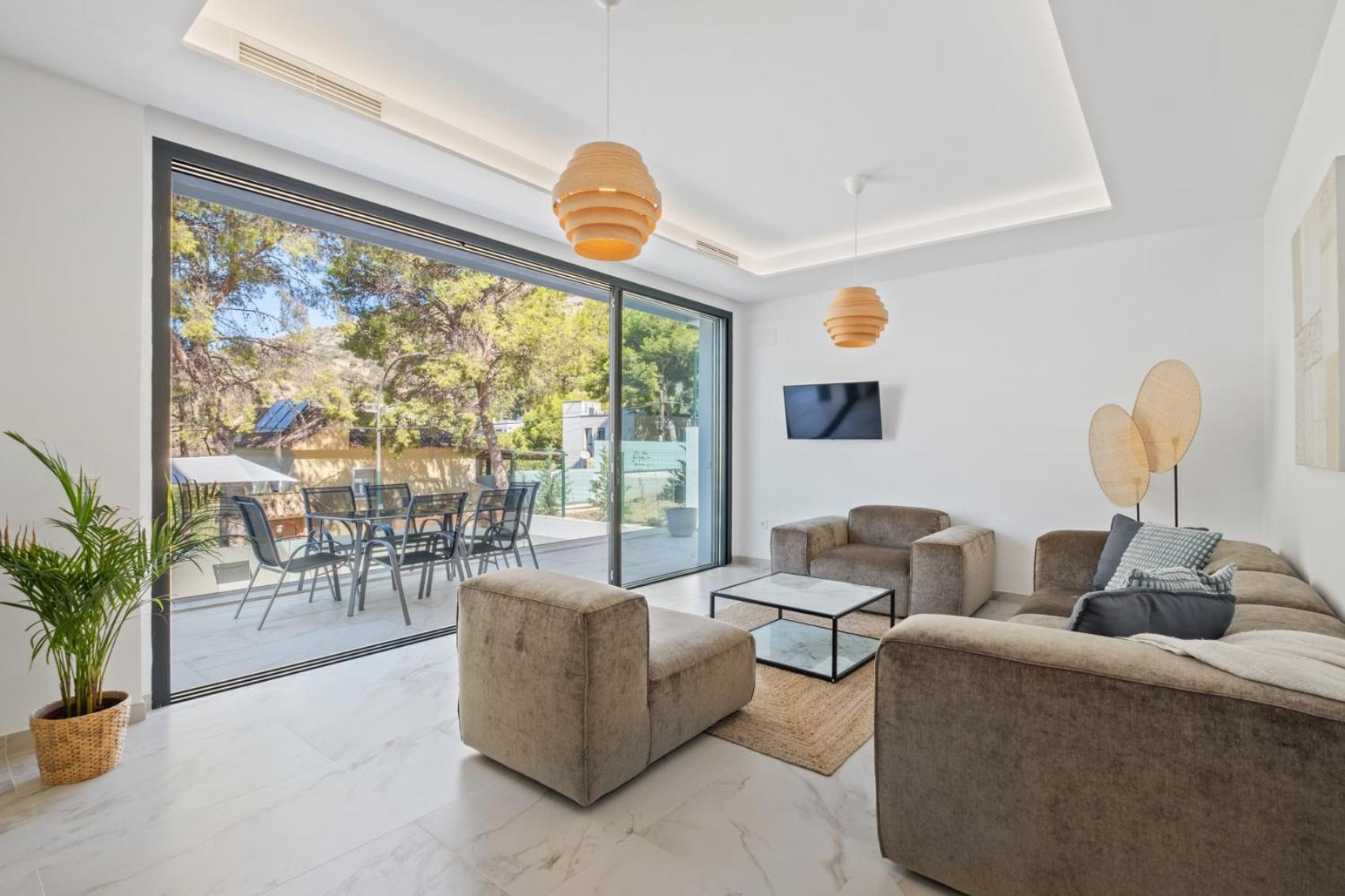 Villas Pinares De San Anton - Sea, City, Mountain, Views Malaga Bagian luar foto