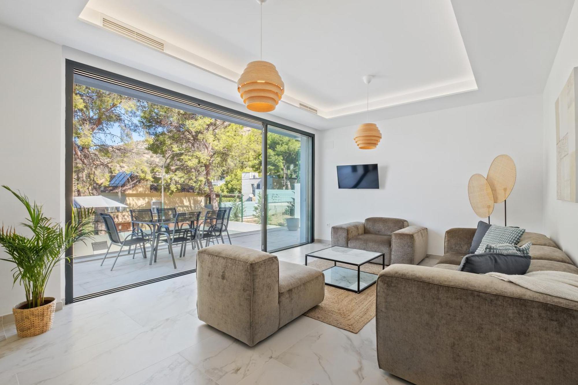 Villas Pinares De San Anton - Sea, City, Mountain, Views Malaga Bagian luar foto