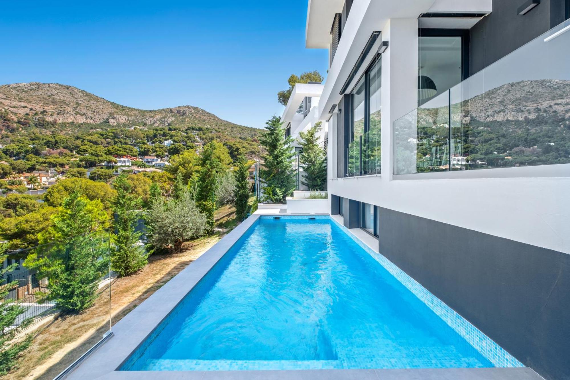 Villas Pinares De San Anton - Sea, City, Mountain, Views Malaga Bagian luar foto